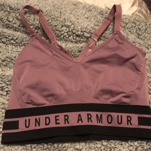 Under Armour sports bra - like new!